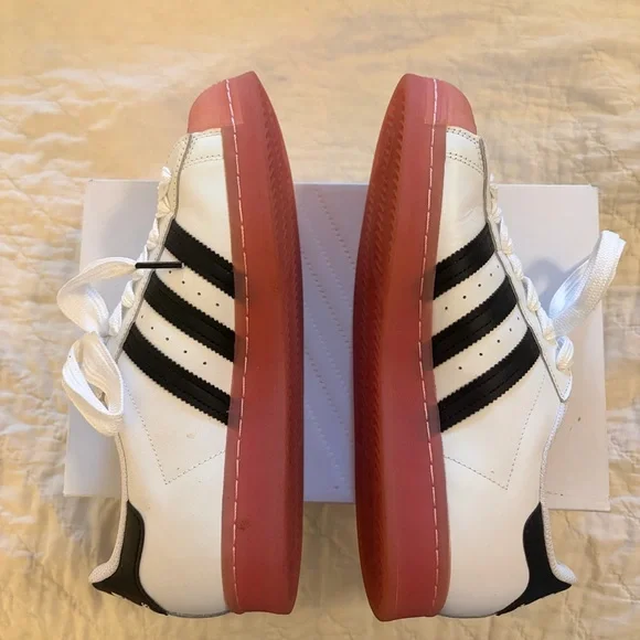 Adidas Superstar White and Black Shell Toe Purple Shock Women's Sneakers SZ9 - Picture 3 of 6